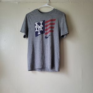 Nike T-shirt